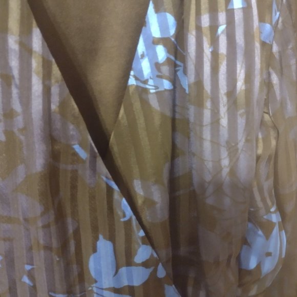 Dress - Picture 3 of 9